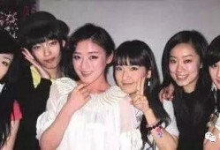 吃瓜娱乐姐妹是谁啊,揭秘“吃瓜娱乐姐妹”背后的神秘人物